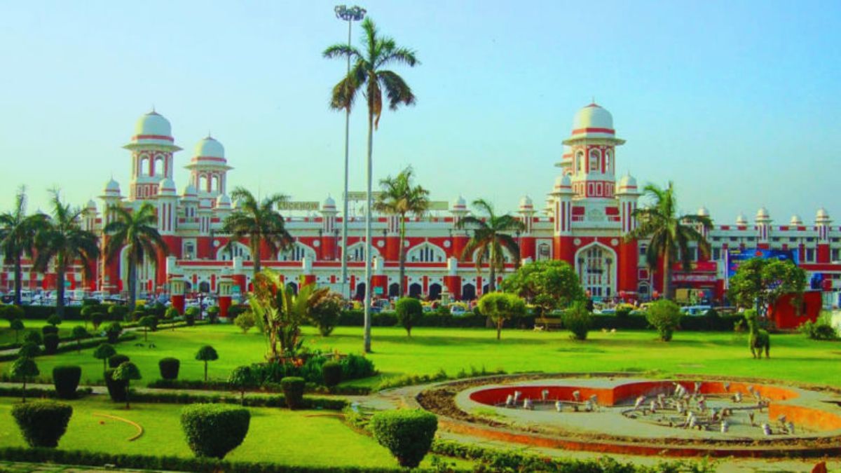 CUTTACK, INDIA, RAILWAY STATIONS, DUDHSAGAR, VELANKANNI, CST MUMBAI, GHUM, HOWRAH, KANYAKUMARI