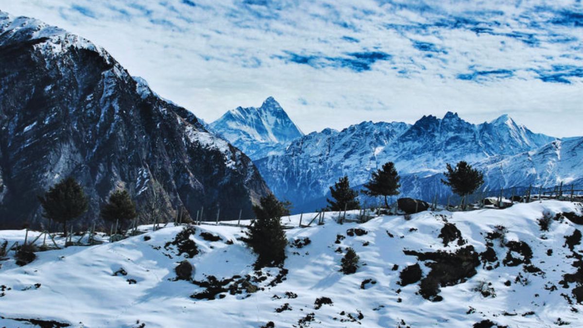 winter honeymoon Uttarakhand, honeymoon destinations Uttarakhand, best places for honeymoon in Uttarakhand, winter getaways Uttarakhand, romantic places in Uttarakhand, Auli honeymoon, Mussoorie honeymoon, Nainital honeymoon, Chopta winter travel, Kausani honeymoon, Lansdowne honeymoon, winter travel India, couples travel Uttarakhand, snowy honeymoon destinations India, winter romantic destinations India