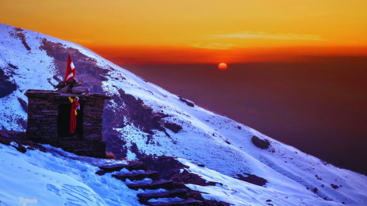 winter honeymoon Uttarakhand, honeymoon destinations Uttarakhand, best places for honeymoon in Uttarakhand, winter getaways Uttarakhand, romantic places in Uttarakhand, Auli honeymoon, Mussoorie honeymoon, Nainital honeymoon, Chopta winter travel, Kausani honeymoon, Lansdowne honeymoon, winter travel India, couples travel Uttarakhand, snowy honeymoon destinations India, winter romantic destinations India