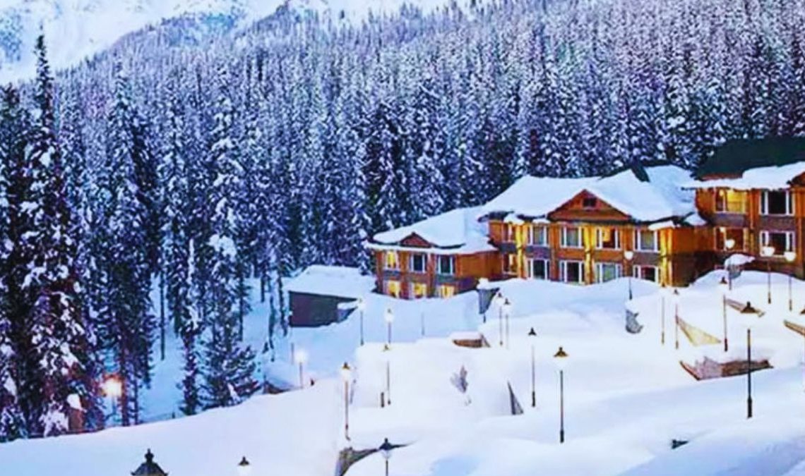 snowfall places in India, best snowfall destinations in India, snow places in India, winter travel India, snowfall India, Gulmarg snowfall, Auli skiing, winter destinations India, Mussoorie snow, Ladakh winter trip, places to visit in winter India, snow tourism India, top snow places India, Indian winter getaways, best winter trips India, snow adventure India, Kashmir winter tourism, Sonmarg snowfall, hill stations with snow India, winter vacation India