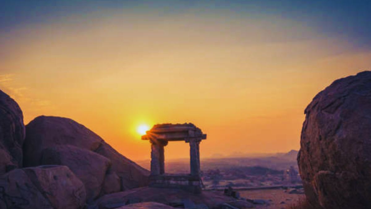 budget year-end travel India, low-cost December destinations India, affordable winter getaways, cheap holiday places India, budget backpacking India, Rishikesh budget travel, Jaipur December trip, McLeod Ganj winter travel, Pondicherry budget trip, Hampi cheapest stay, Varanasi winter tourism, Goa budget travel tips, best budget travel India, low-budget vacation ideas, year-end holiday India