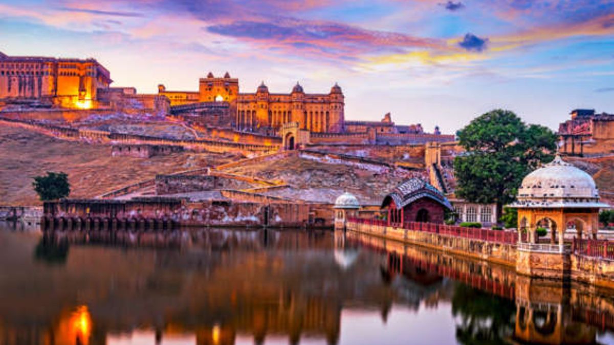 budget year-end travel India, low-cost December destinations India, affordable winter getaways, cheap holiday places India, budget backpacking India, Rishikesh budget travel, Jaipur December trip, McLeod Ganj winter travel, Pondicherry budget trip, Hampi cheapest stay, Varanasi winter tourism, Goa budget travel tips, best budget travel India, low-budget vacation ideas, year-end holiday India